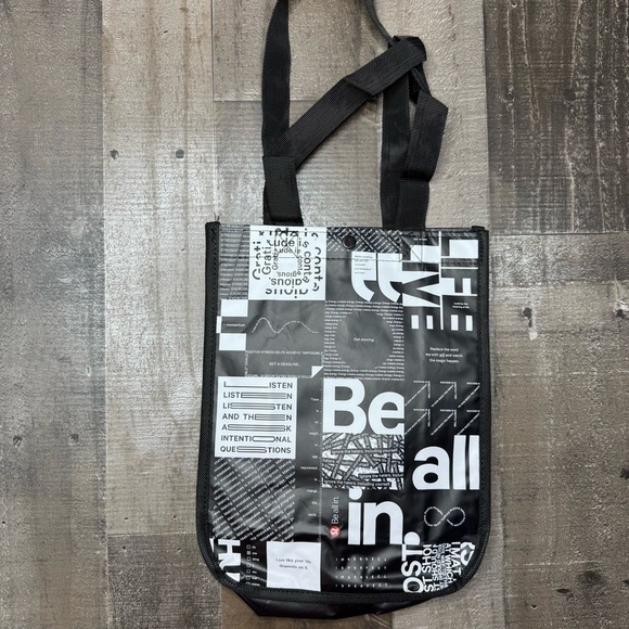 lululemon athletica Small Reuseable Black and White Tote Bag - Picture 1 of 7